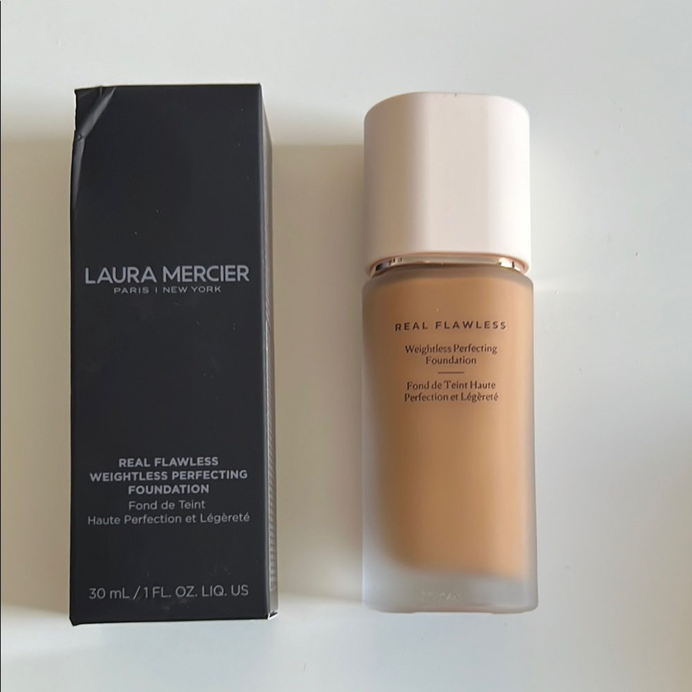 Laura Mercier Real Flawless Weightless Perfecting Foundation - Tea 4N2